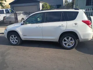 Toyota RAV4 2008 en Venta - SUV Confiable