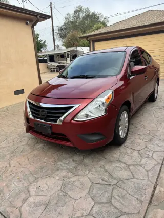 Nissan Versa 2016 - Confiable y Eficiente en Combustible