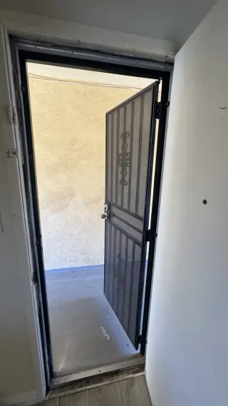 Cuarto en Renta – Solo para Hombres (Ocupación Individual)