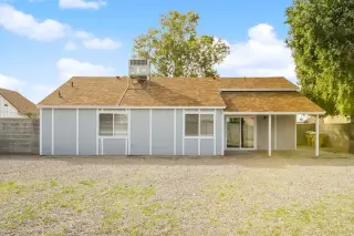 Stunning Spacious Unit