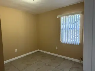 Apartamento de 3 Habitaciones en Renta – $2,750