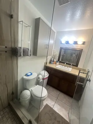RENTO HABITACIÓN EN CORONA 92879
