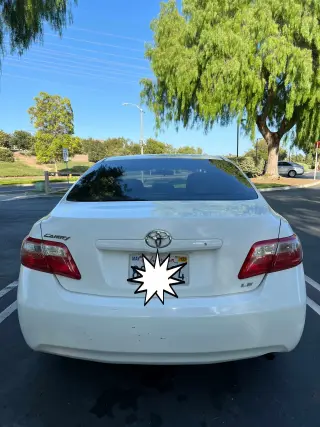 Toyota camvry white color 2009