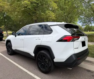 2021 Toyota RAV4 LE AWD