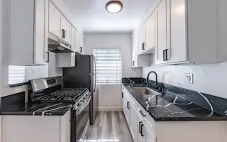 Renovated 1BD/1BA w/ Stainless Steel Appliances