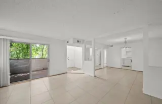 4 habitaciones, 2 baños, Margarita Dr.