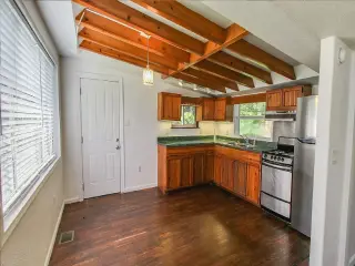 Beautiful, pet-friendly home charming 1 bed