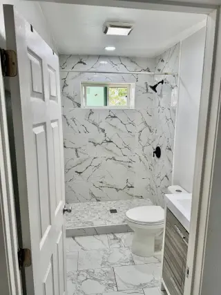 Casa De Renta 2 cuartos 1 baño $2350