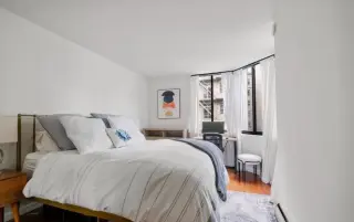 1 bedroom 1 bathroom updated suite