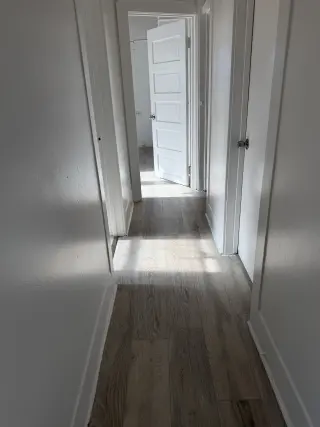 Large, 1 bedroom unit, balcony