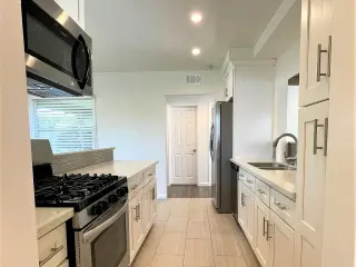 Inglewood, CA 90304