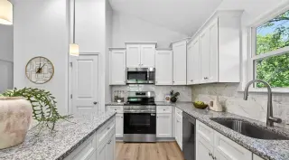 Modern Apartment Available for Rent