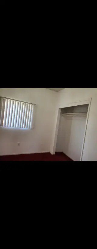 Cuarto amueblado indpte.