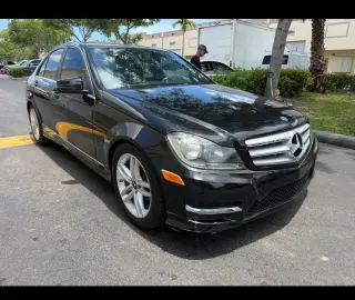 💎 IMPECABLE, 2014 Mercedes Benz C250, 82k Millas, 💲4.300 Cash