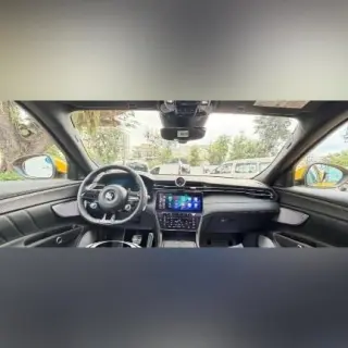 Maserati Amarillito Pollito, Nuevecito Nuevecito ...