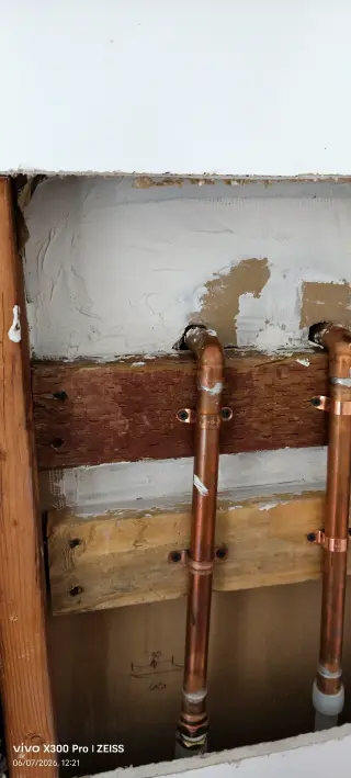 busco trabajo ayudante se plomeria pintura concreto driwall edad 26