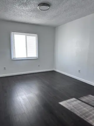 Rento casa de 3 recámaras un baño