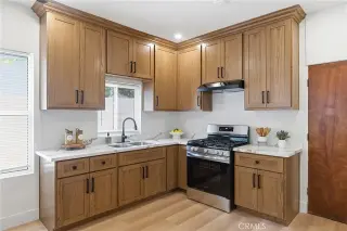 Remodeled home nestled in the heart of Chinatown near to Echo Park