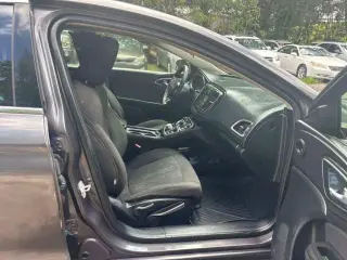 💥💲2400 Cash/ 🚗 2016 Chrysler 200