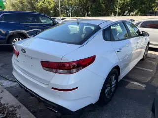 2020 Kia Óptima LX