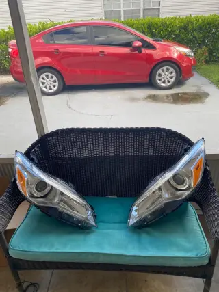 Rejilla Frontal de Auto Nueva en Venta