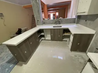 Cuarzo blanco estelar para cocinas, baños, paredes interiores