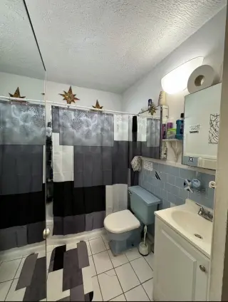 ESPACIO DISPONIBLE HABITACIÓN COMPARTIDA/CABALLERO