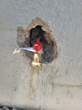 Destapes y Plomería 24 horas