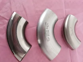 Lote de accesorios de acero inoxidable para instalaciones sanitarias