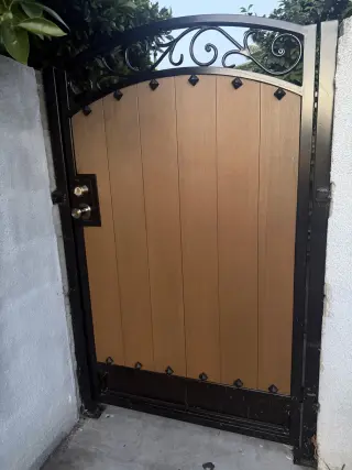 Puerta de Madera  / Compuesta Personalisada