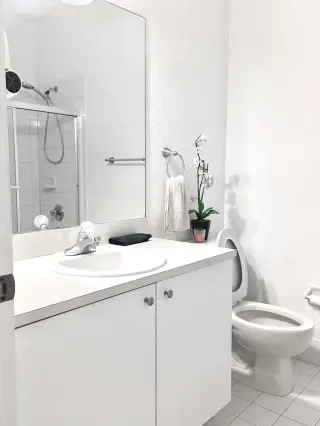 Cómoda habitación en Doral – Lista para Mudarse