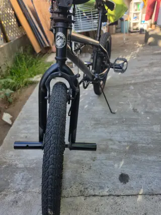 Bike mongoose mode 270 20"