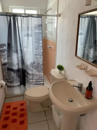 Rento Habitación amueblada todos los servicios