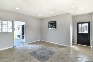 Estudio Amueblado en W Adams Blvd $1,195 - West Adams