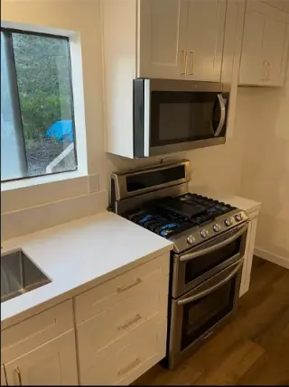 una excelente apartamento de **1 habitación y 1 baño**, ideal para