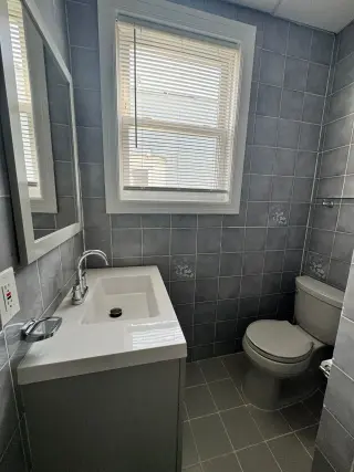Apartamento 2 Dormitorios, Segundo piso Cerca Tren 7