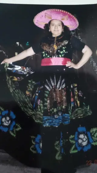 Vestuario y servicios de costura. Diseño y confección de todo tipo de prendas