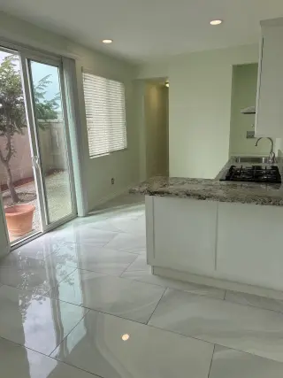 ADU EN RENTA EN HEMET – $1,800 AL MES