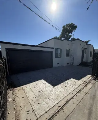 HOME IN THE HEART OF SOUTH GATE MOVE-IN READY!