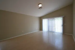 BEAUTIFUL SINGLE FAMILY HOME FOR RENT
