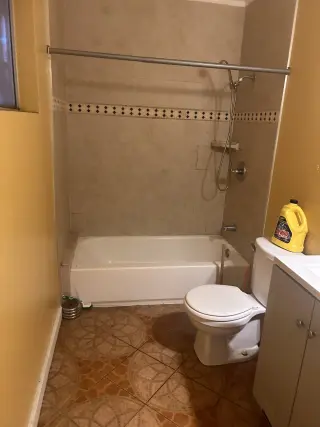 Rento una recamara con su propio baño
