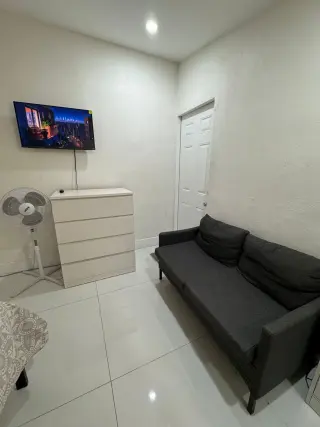 Se Renta Habitacion