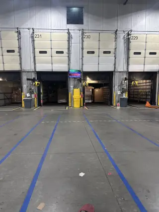 Busco choferes licencia clase C para camión Box Truck.