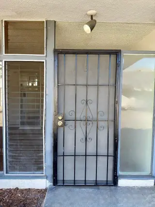 Glendale: 1 recámara y estacionamiento | $1,900/mes