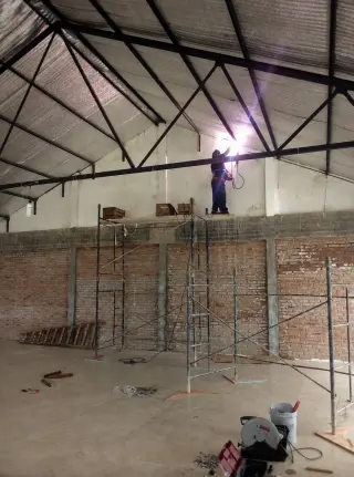 Refaccion, construccion, instalaciones Consorcios y particulares.