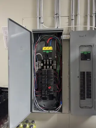 Electricista en Austin TX | Casas y Negocios | Precios Accesibles