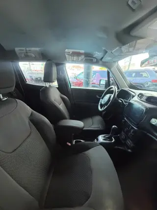 2022 Jeep Renegade Latitude Sport