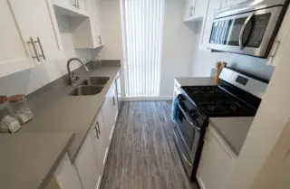 2 Bed Apt in Garden Grove