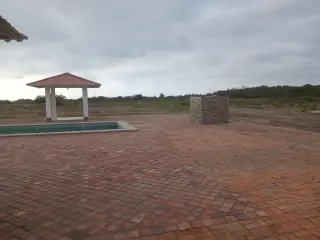 Terreno en Venta en Puerto Cayo - Perfecto para Tu Futuro Hogar