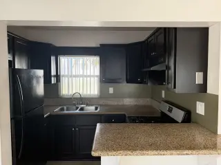APT DE UNA RECAMAR EN EL CENTRO DE LONG BEACH